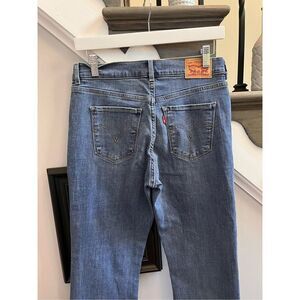 Levi’s Classic Cuffed Bootcut Jeans sz 4 EUC